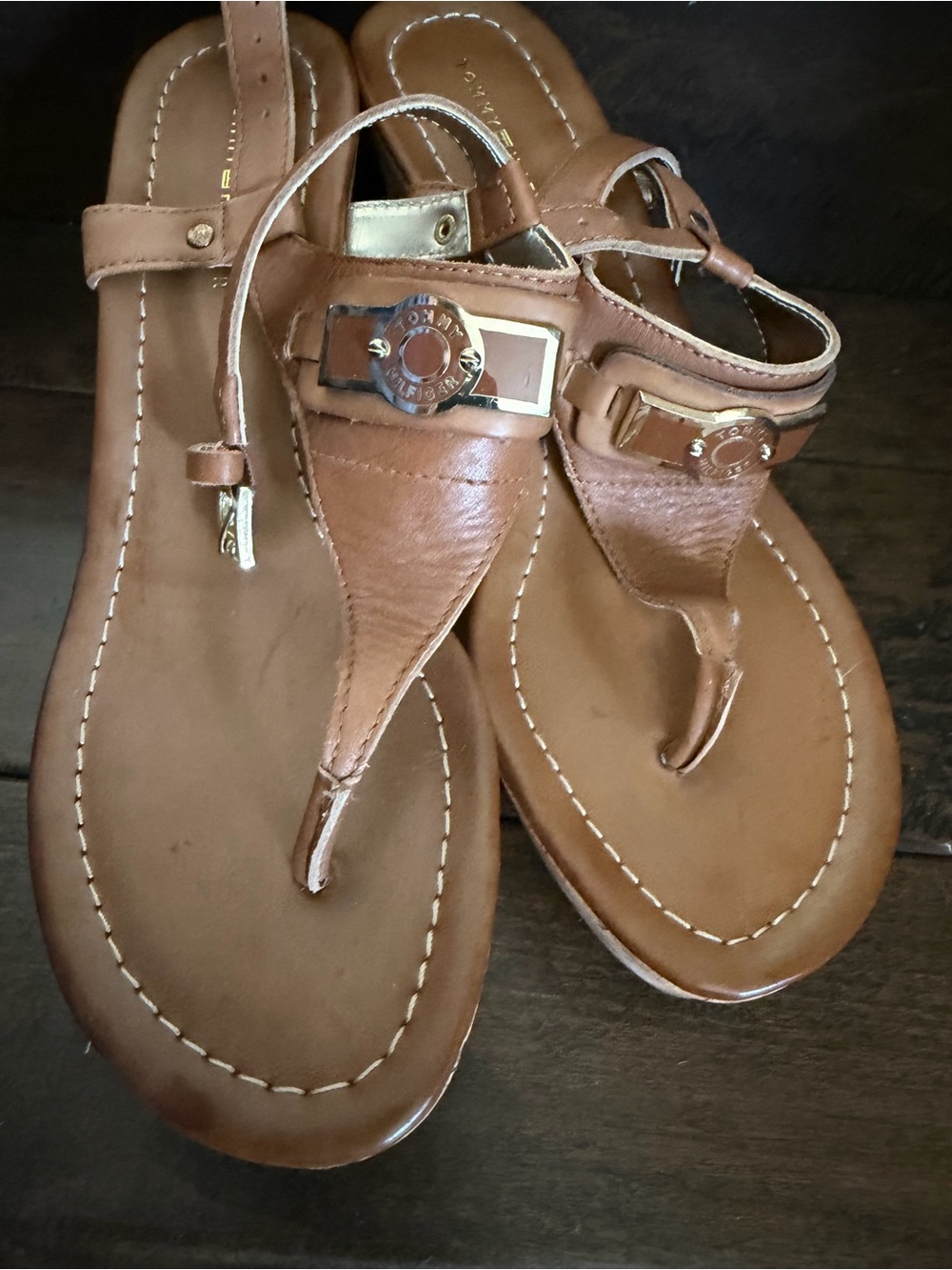 Tommy Hilfiger Brown Leather T-Strap Sandals with Gold Logo Accent